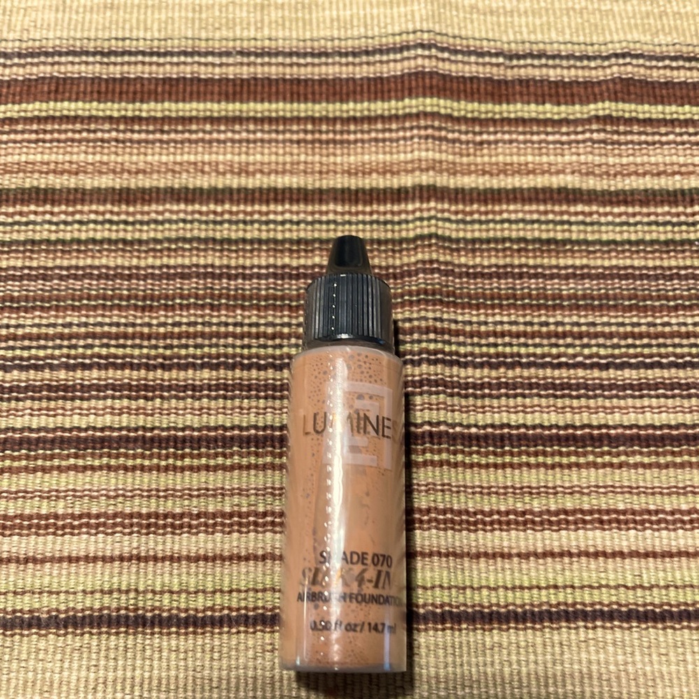 Luminess air spray foundation shade 070